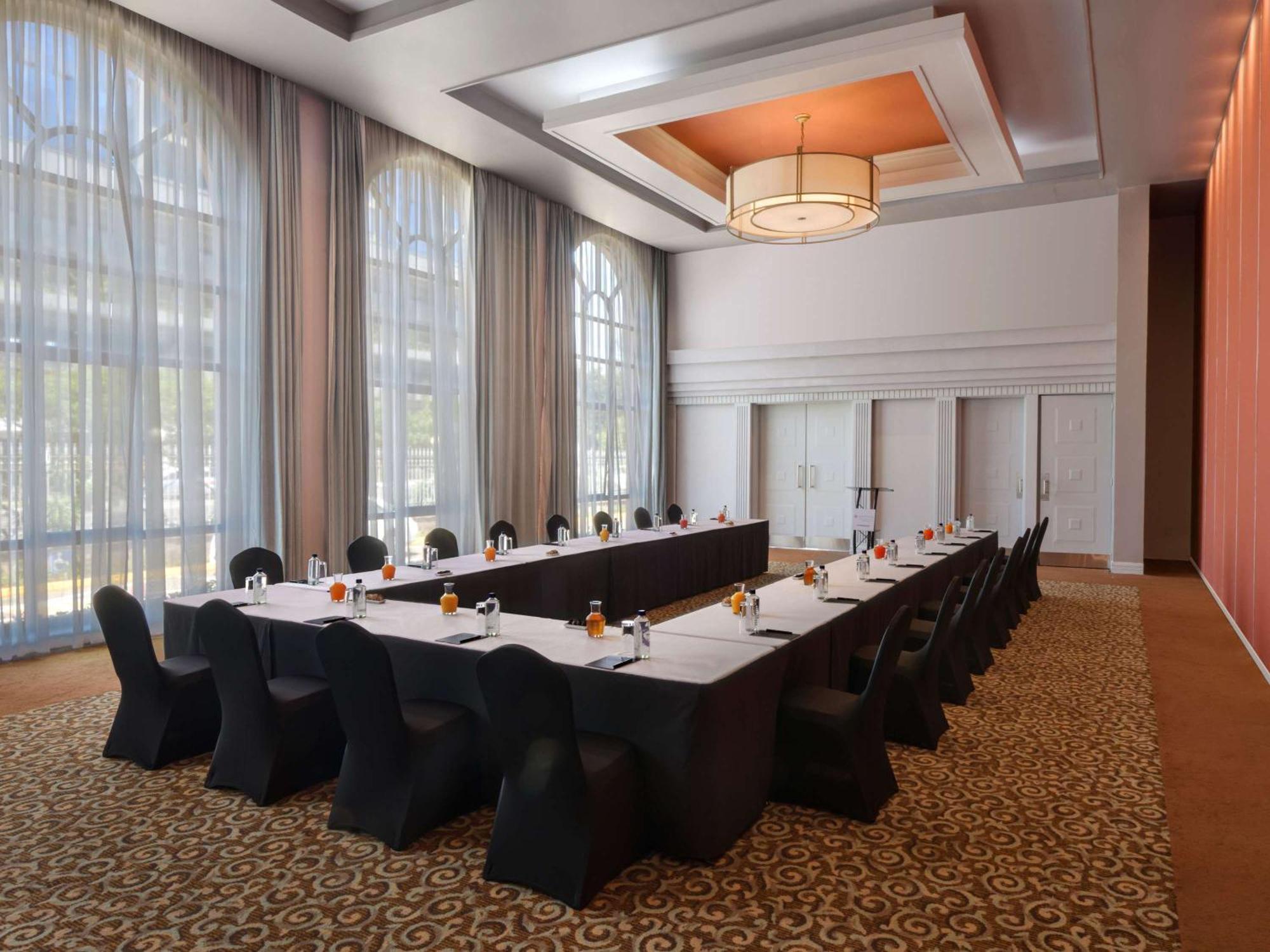 Pullman Nairobi Upper Hill Hotell Exteriör bild